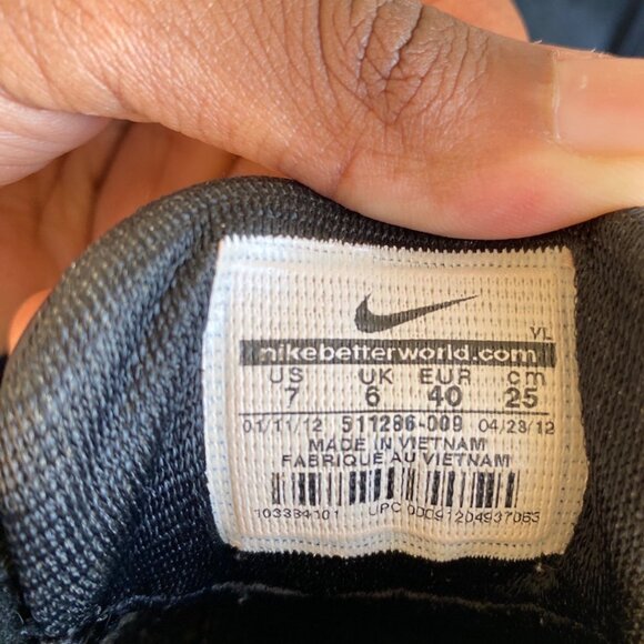 Nike Landshark Black Soccer Cleats Size 7 - Picture 6 of 8